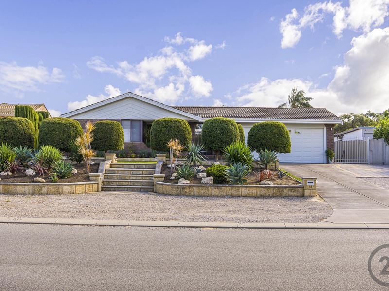 76 Mclarty Road, Halls Head