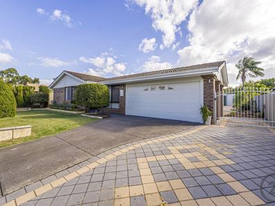 76 Mclarty Road, Halls Head WA 6210