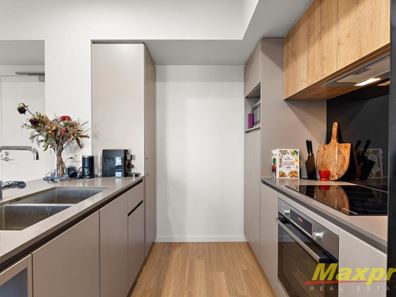 611/31 Rowe Avenue, Rivervale WA 6103
