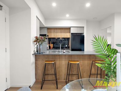 611/31 Rowe Avenue, Rivervale WA 6103