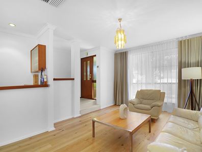19 Kingfisher Place, Stirling WA 6021