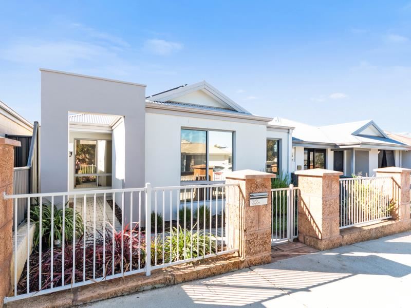 32 Mountain Street, Banksia Grove WA 6031