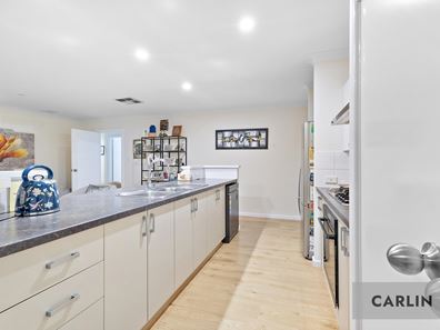 10 Cotswold Parade, Aubin Grove WA 6164