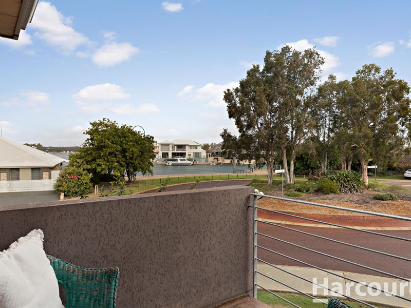 15/1 Mariners Cove Drive, Dudley Park WA 6210