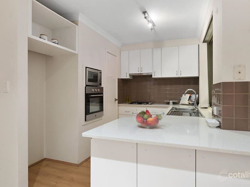 2/23 Scalby Street, Scarborough