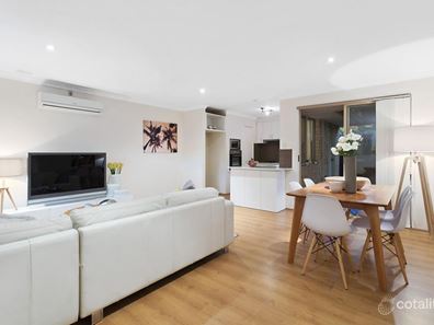 2/23 Scalby Street, Scarborough WA 6019