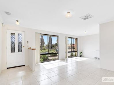 22 Tamarisk Drive, Halls Head WA 6210
