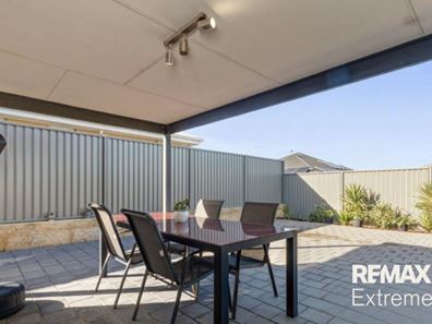 16 Jonquil Street, Eglinton WA 6034