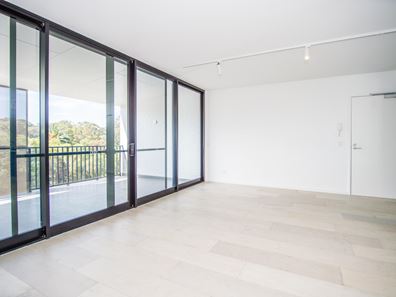 17/2 Beazley Way, White Gum Valley WA 6162