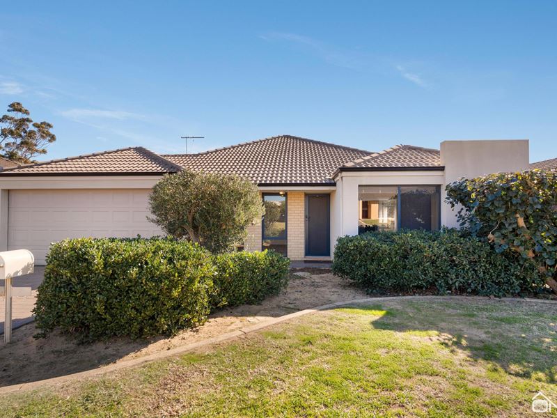 4 Munday Avenue, Brookdale WA 6112