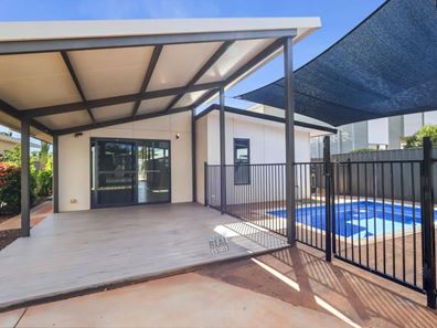 51 Tharnda Road, Baynton WA 6714