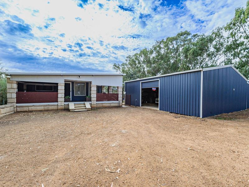 154 Carl Street, Muchea