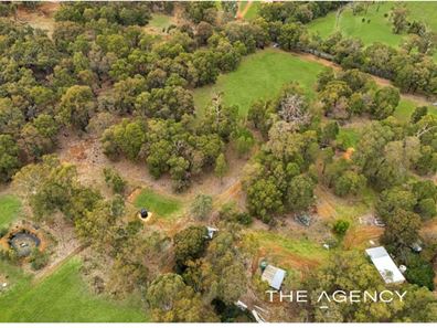 567 Dinsdale Road, Wooroloo WA 6558