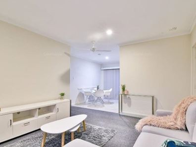 B/14 Lunar Way, Beckenham WA 6107