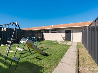 4/12 Johnston Street, Geraldton WA 6530