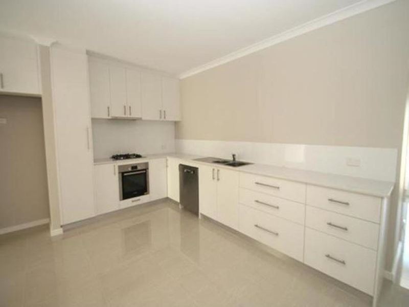 2/21 Edeline Street, Spearwood WA 6163