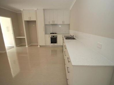 2/21 Edeline Street, Spearwood WA 6163