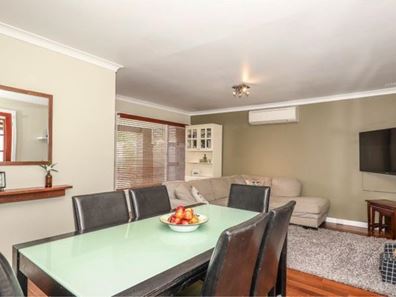 22 Denston Way, Girrawheen WA 6064