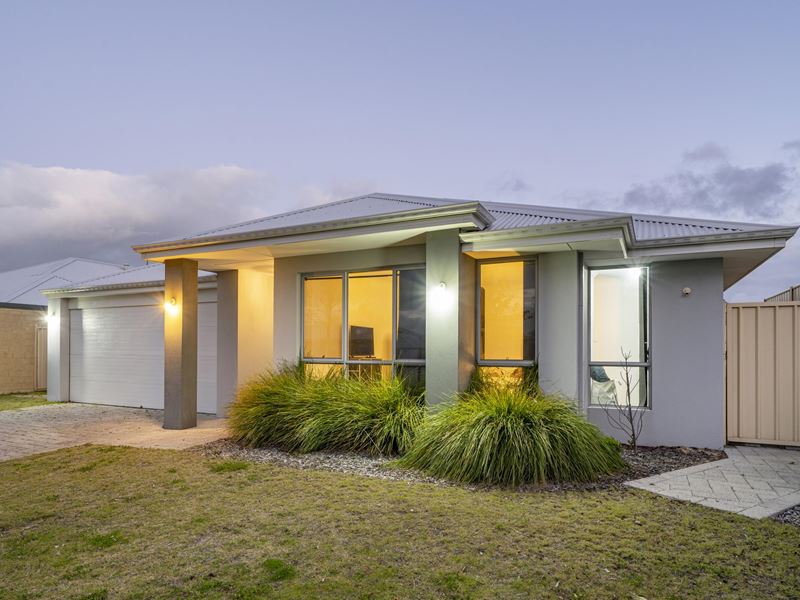 4 Princeville Avenue, Dunsborough WA 6281