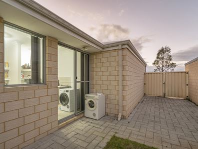 4 Princeville Avenue, Dunsborough WA 6281