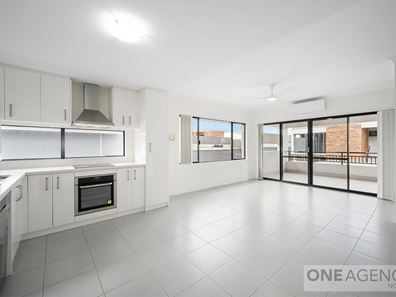 3/4 Kennerly Street, Cloverdale WA 6105