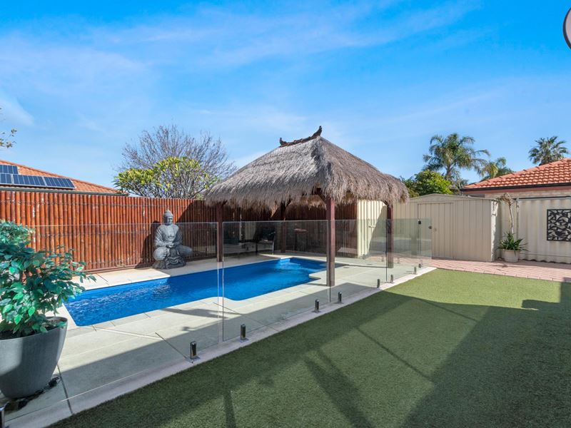 18 Summer Hill Place, Warnbro WA 6169