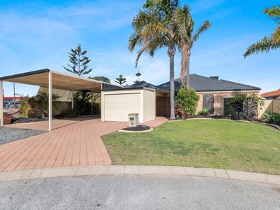 18 Summer Hill Place, Warnbro WA 6169