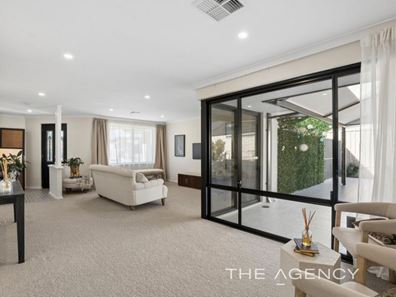 44 Flinders Avenue, Hillarys WA 6025