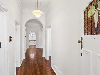 1 Travancore Avenue, Maylands WA 6051