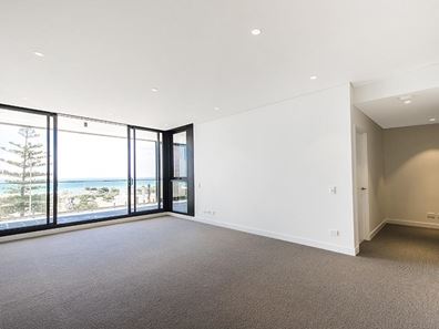 303/21 Leighton Beach Boulevard, North Fremantle WA 6159
