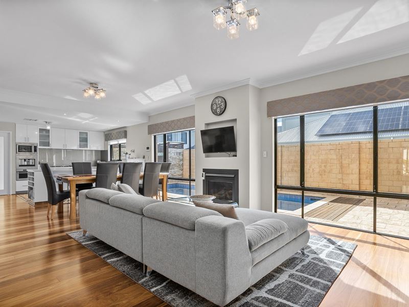 10A Reynold Road, Applecross WA 6153