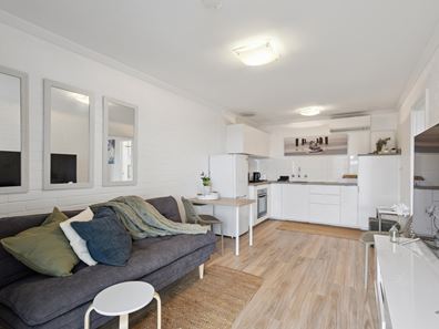 12/31 West Coast Drive, Watermans Bay WA 6020