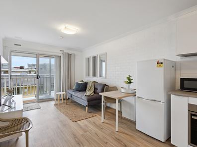 12/31 West Coast Drive, Watermans Bay WA 6020