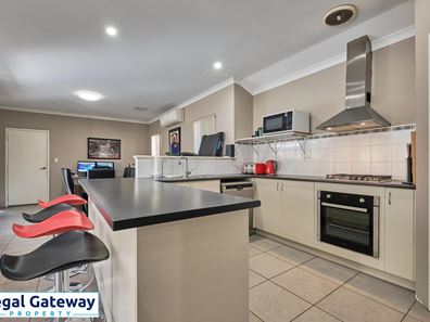 13 Observatory Avenue, Aubin Grove WA 6164