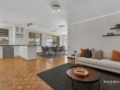 13 St Andrews Loop, Cooloongup WA 6168