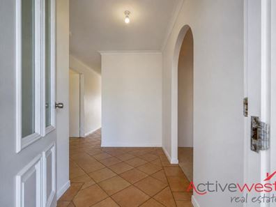 22 Glengarry Court, Mount Tarcoola WA 6530