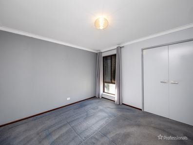 16 Chancery Lane, Alexander Heights WA 6064