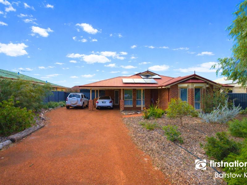20 Lakeside Drive, Mckail WA 6330