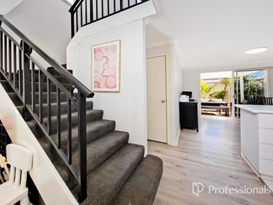 4/1 Waverley Street, Dianella WA 6059