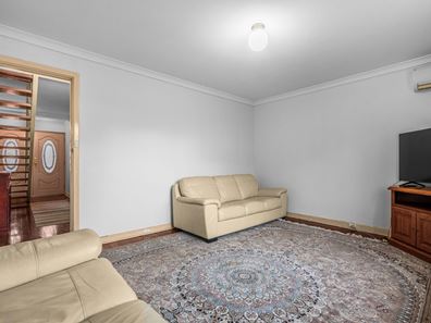 2 Bates Loop, Lockridge WA 6054