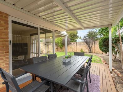 6A Hope Avenue, Manning WA 6152