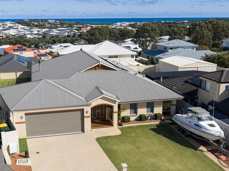 18 Merredin Heights, Dawesville WA 6211