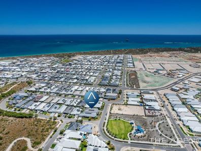 4 Macquarie Street, Jindalee WA 6036