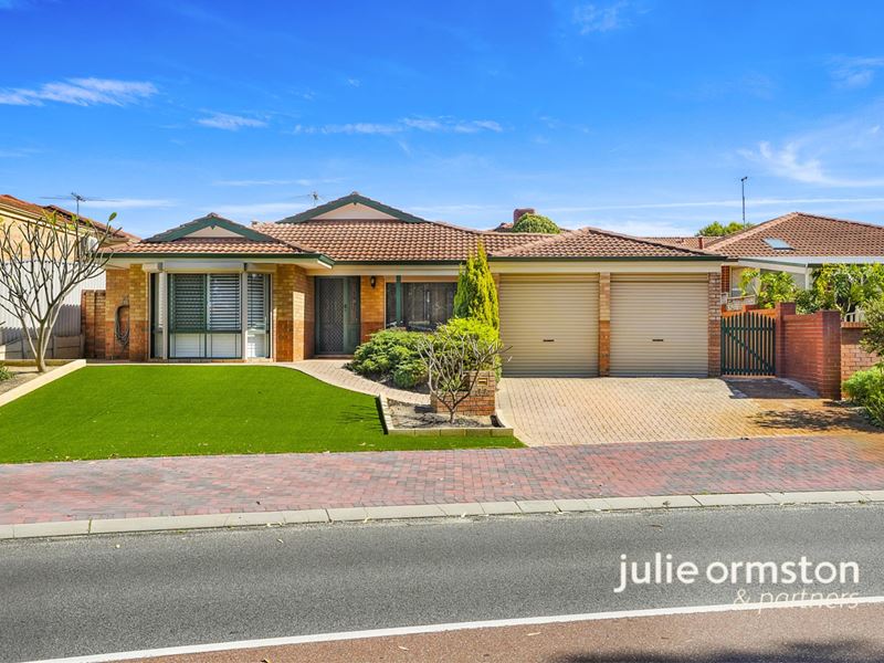 77 Timberlane Drive, Woodvale WA 6026