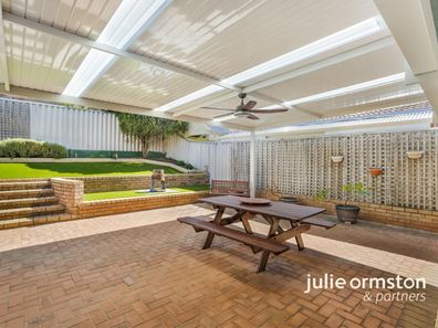 77 Timberlane Drive, Woodvale WA 6026