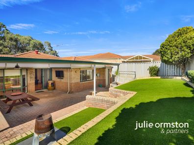 77 Timberlane Drive, Woodvale WA 6026