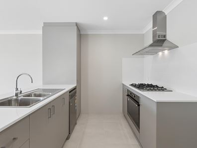 6 Dufferin Road, Two Rocks WA 6037