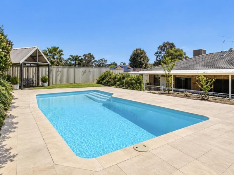8 Taylor Close, Leda