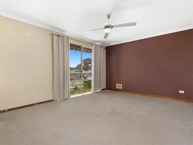8 Taylor Close, Leda WA 6170