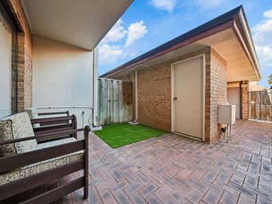 2/20 Gochean Avenue, Bentley WA 6102